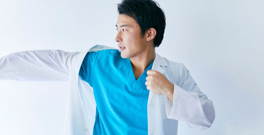 How Should a Lab Coat Fit: Tips for Comfort & Professionalism